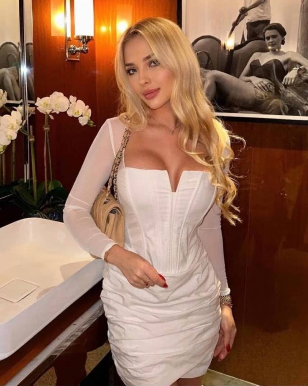 Aksaray Escort Bayan Melisle İhtiraslı Bir Deneyim